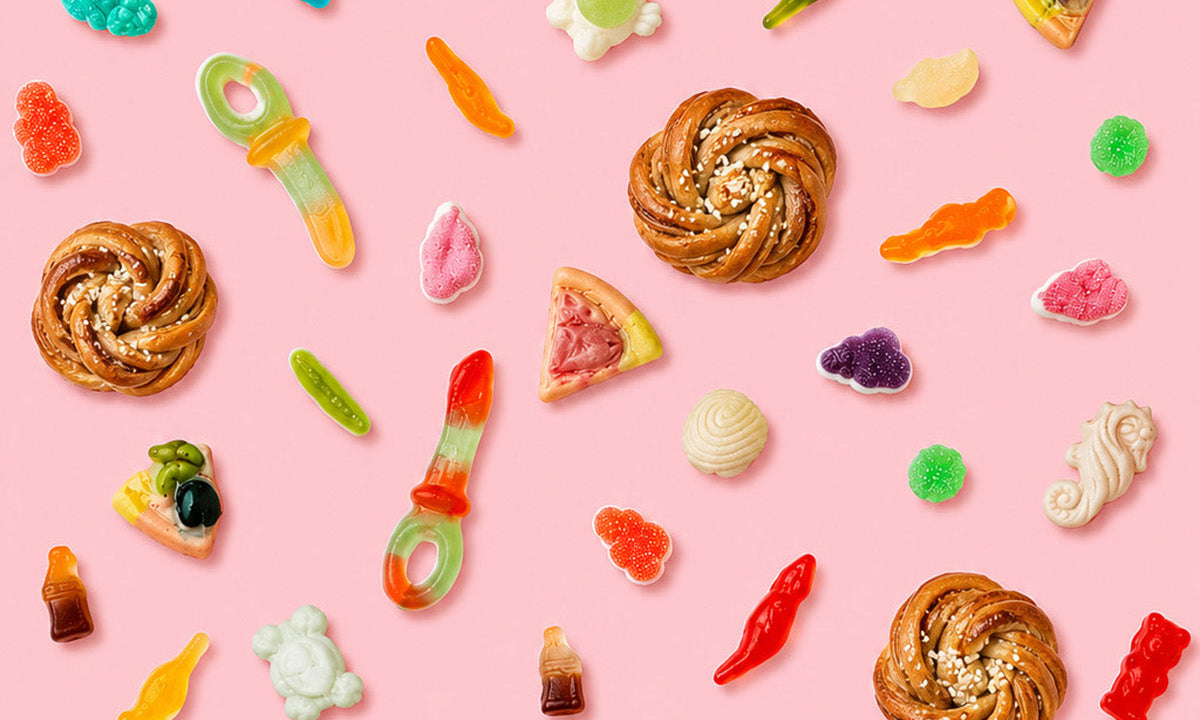 Hei-Hey is back. We brought snacks. 🍬