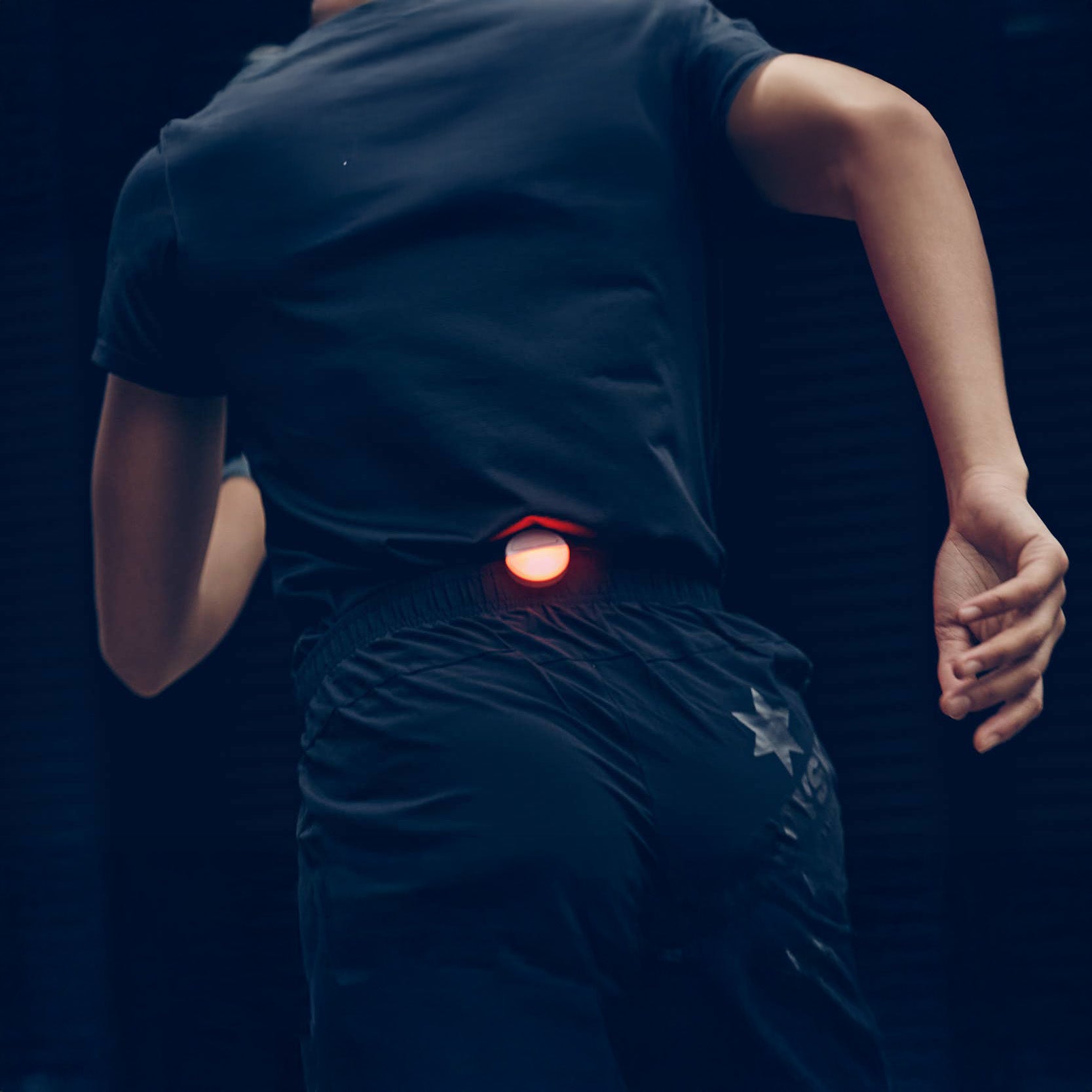 Stay visible with the Bookman Eclipse Safety Light—compact, rechargeable, and designed in Sweden. Featuring six light modes, runtimes up to 60 hours, and versatile mounting for running, cycling, hiking, or walking.