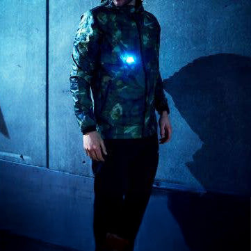 Stay visible with the Bookman Eclipse Safety Light—compact, rechargeable, and designed in Sweden. Featuring six light modes, runtimes up to 60 hours, and versatile mounting for running, cycling, hiking, or walking.