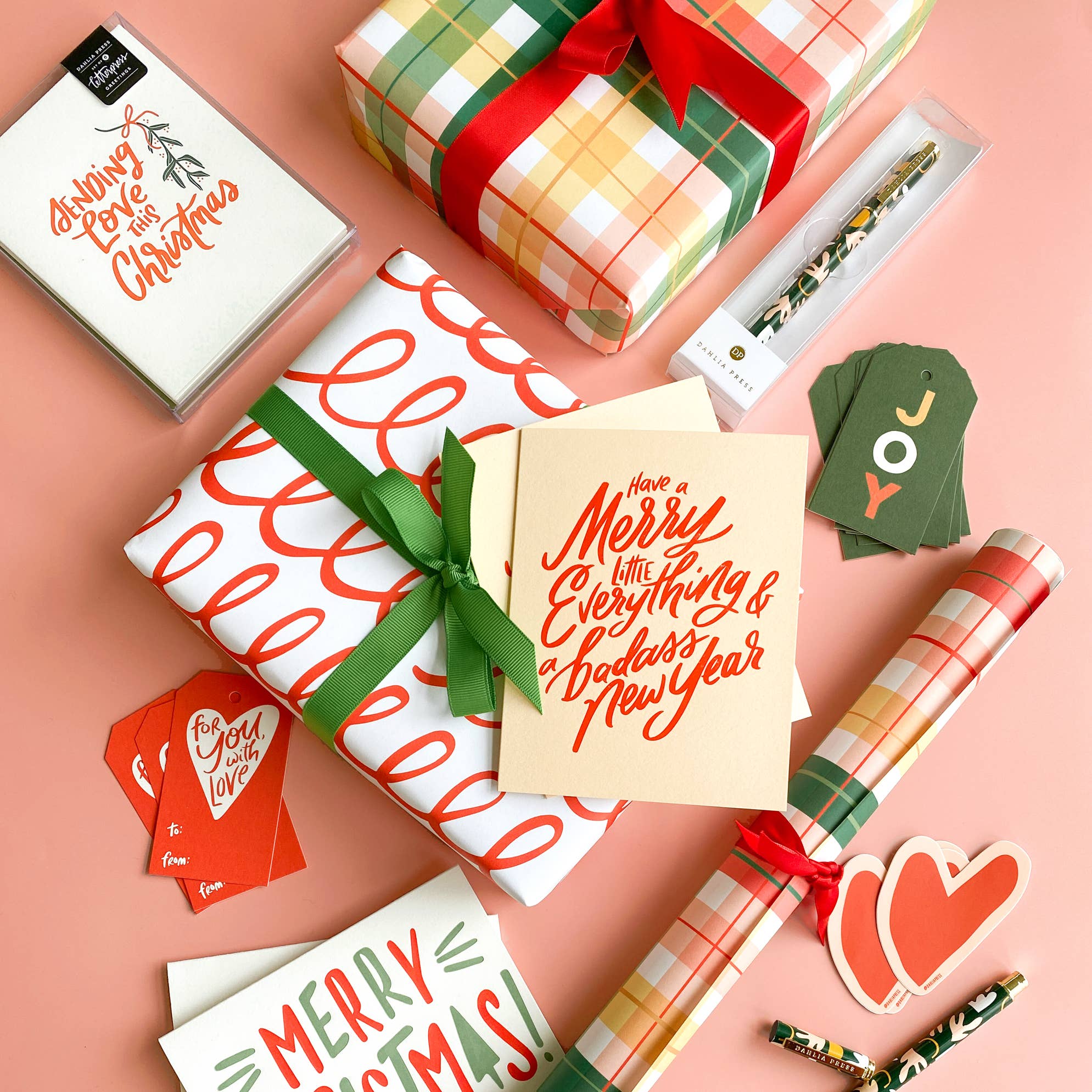 Curls Gift Wrap - Hei-Hey