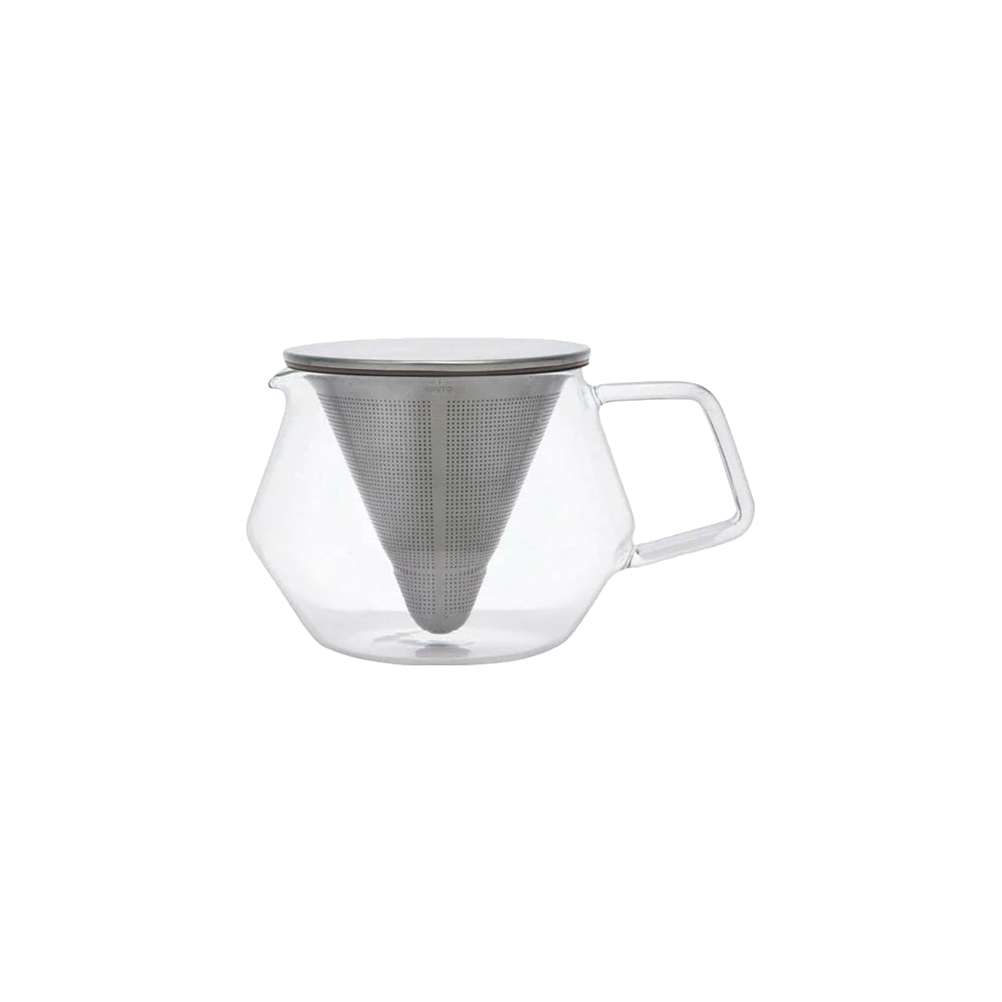 Kinto CARAT glass teapot with stainless steel conical filter, available in 600 ml and 850 ml sizes, shown brewing loose-leaf tea.