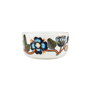 Tiara Dinnerware