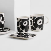 Marimekko Oiva / Unikko rectangular plate in black and white poppy pattern designed by Maija Isola.