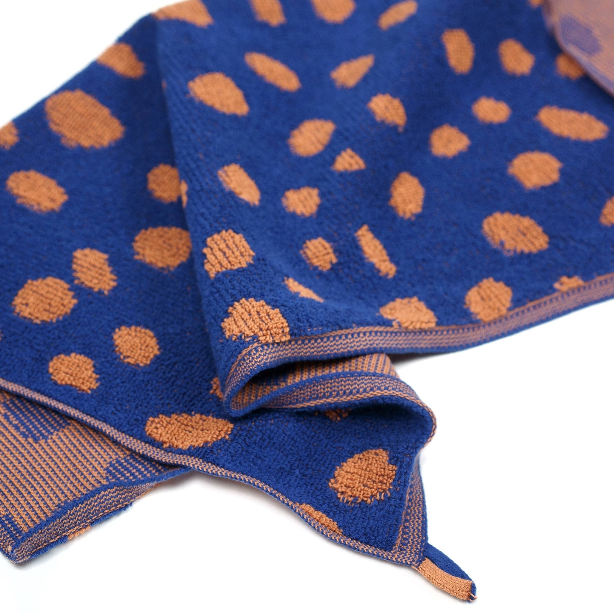 Pebbles Guest Towel - Hei-Hey