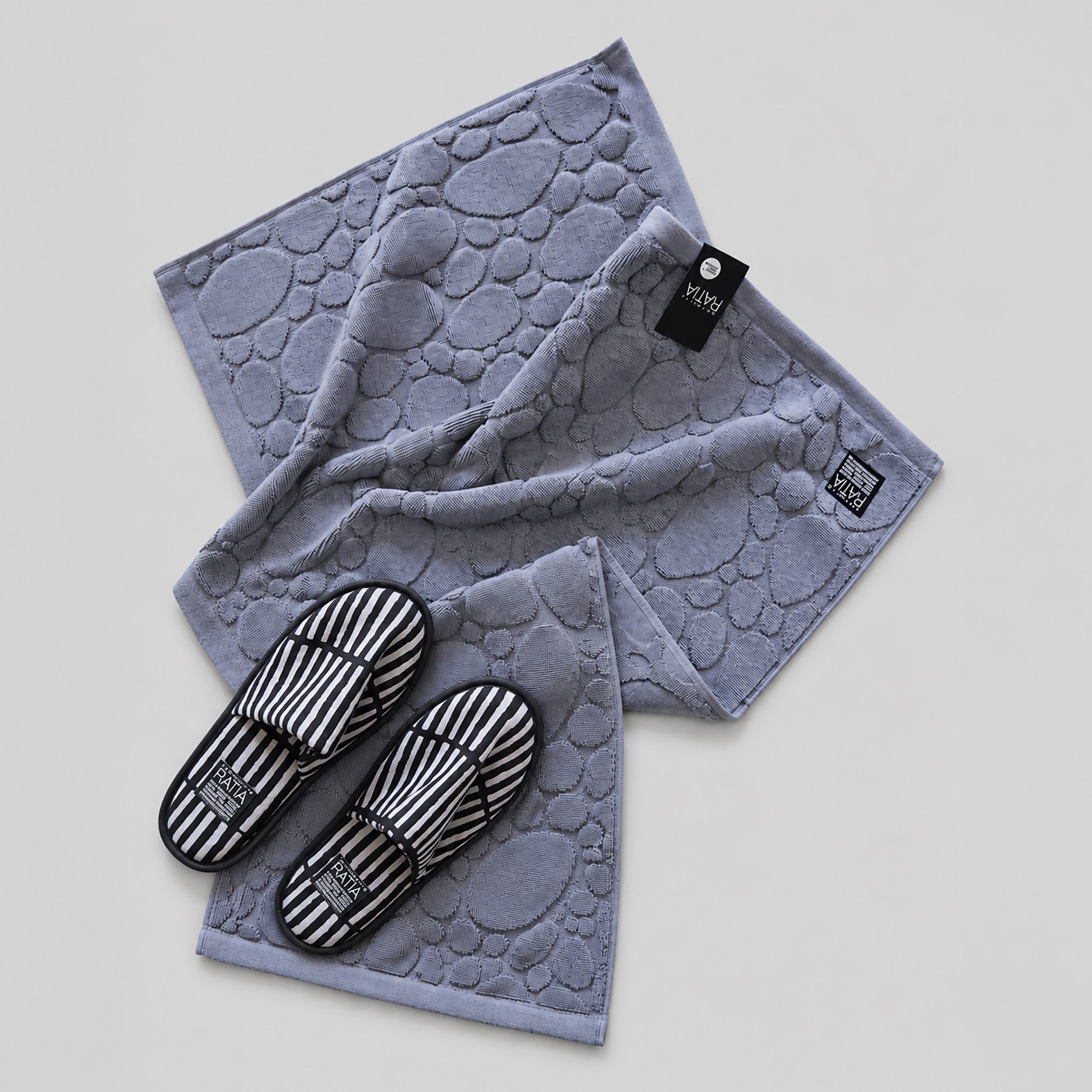 ratia-rantakivi-bath-mat-2.jpg