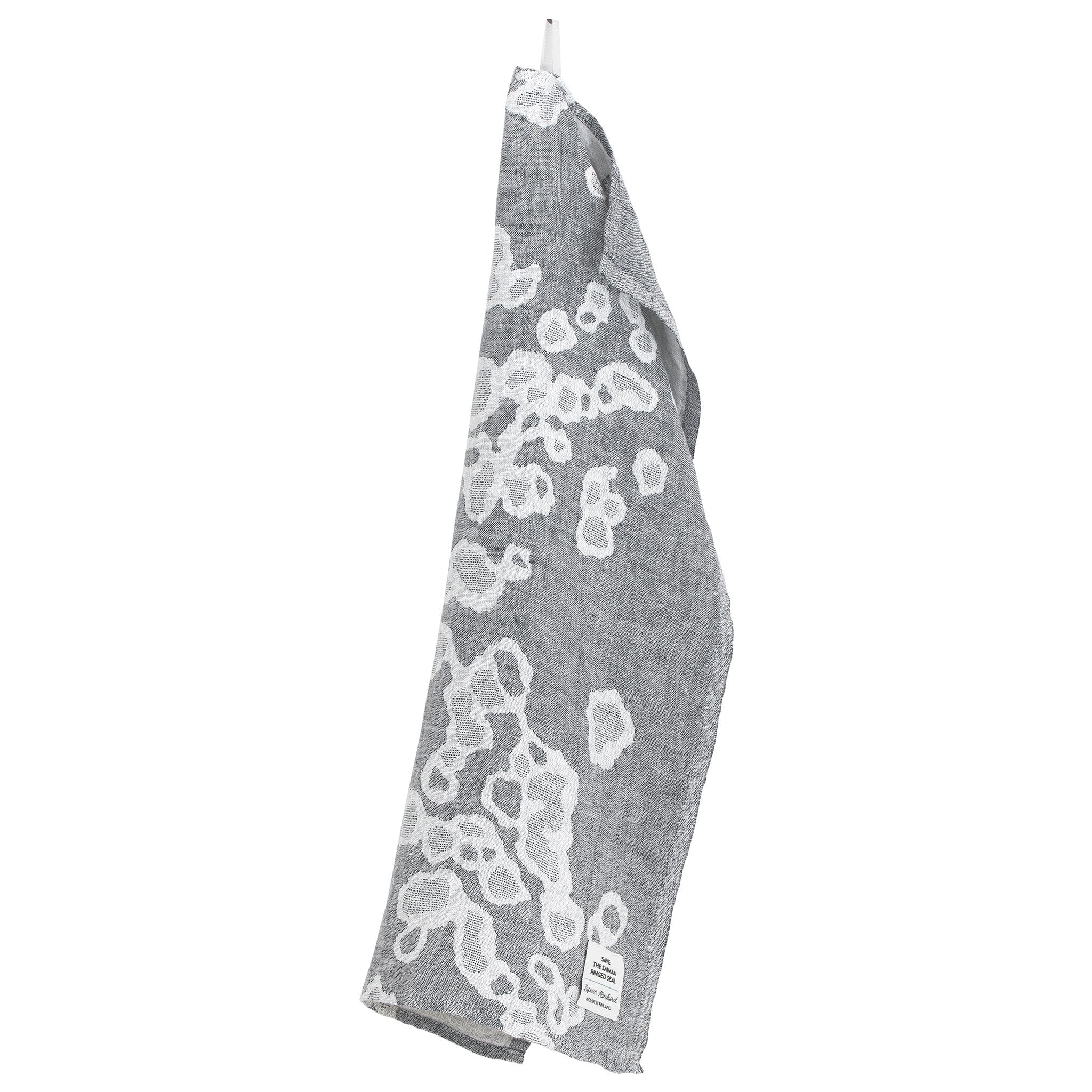 Saimaannorppa Large Linen Towel - Hei-Hey