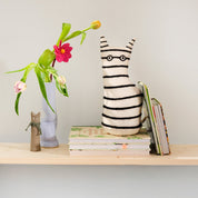 The Curious Bookend & Doorstop - Hei-Hey